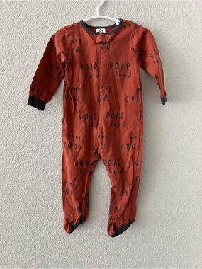 Gerber Rust 'Roar Loud' Footed One-Piece Pajamas